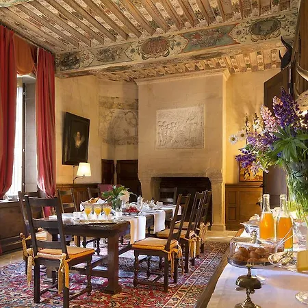 Chateau De Beneauville