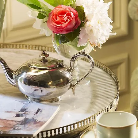 Bed & Breakfast Chateau De Beneauville *