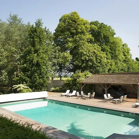 Bed & Breakfast Chateau De Beneauville *