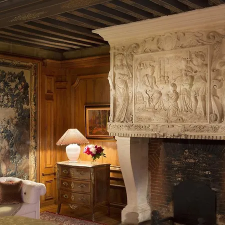 Chateau De Beneauville