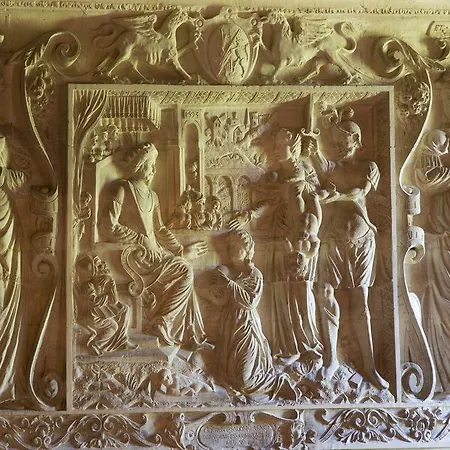 Chateau De Beneauville Petiville (Calvados)