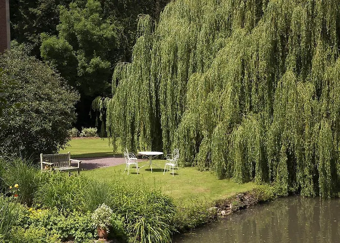 Chateau De Beneauville